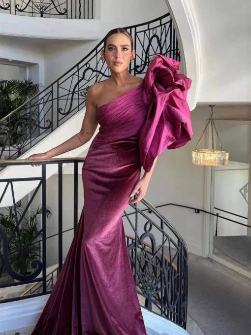Capullo Gown