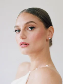 Ile Stud Earrings
