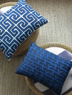 Kuna Cushion