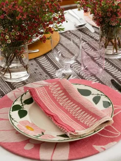 Linen Damask Tutti Le Foglie Charger Plate
