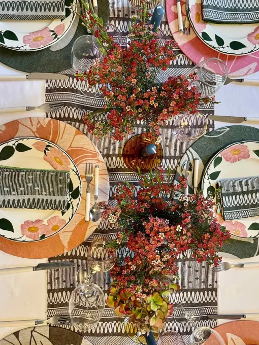 Linen Damask Tutti Le Foglie Charger Plate