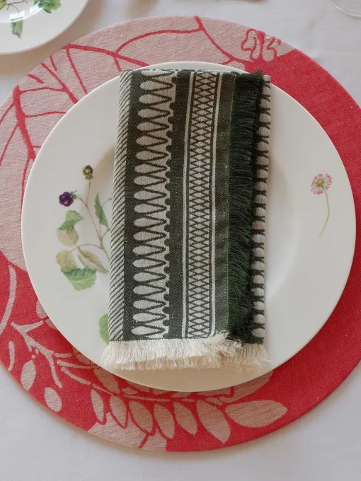 Linen Damask Tutti Le Foglie Charger Plate