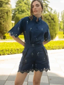 Lovely Tulip Short Sleeve Shirt