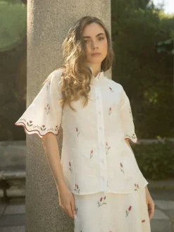 Lovely Tulip Short Sleeve Shirt