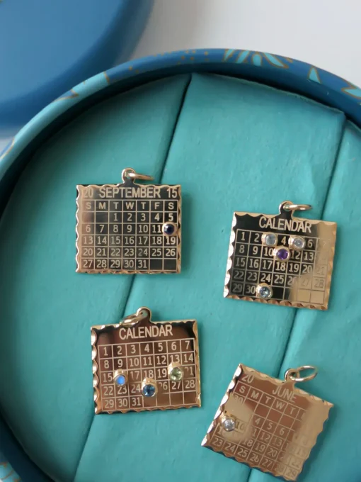 Multiple Date 1960s Calendar Charm