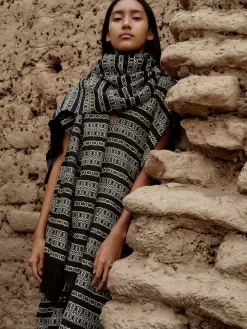 Nardo Scarf