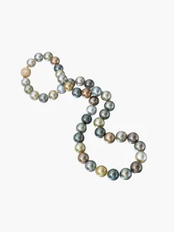Round Fijian Pearl Necklace