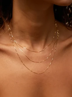 Shimmering Box Chain Necklace