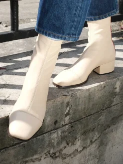 Strada Boots