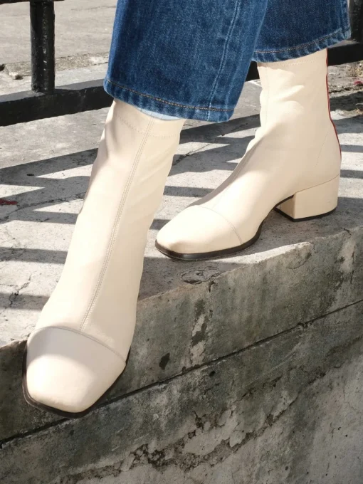 Strada Boots