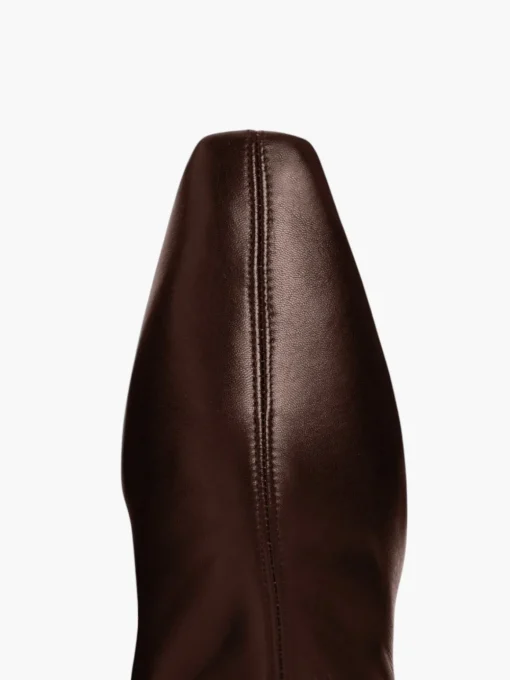 The Glove Boot