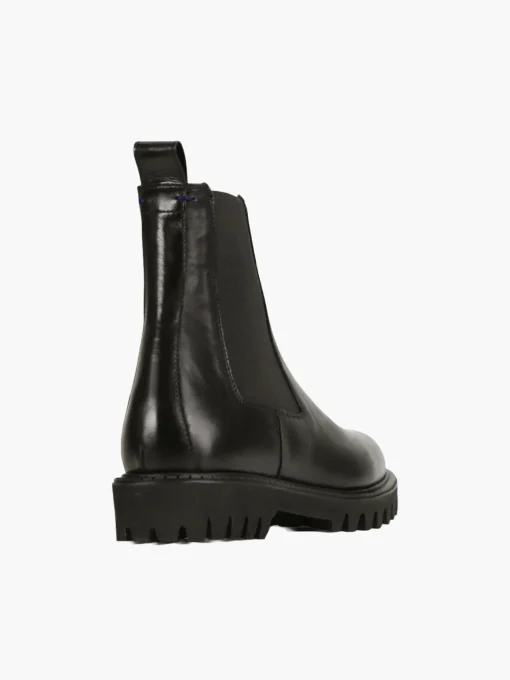 The Leather Lug Sole