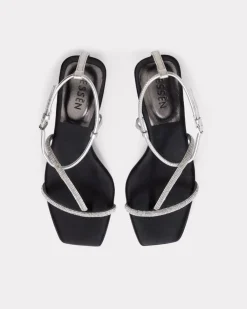 The Strappy Sandal