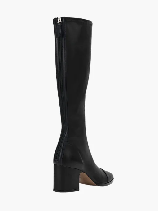 Twist Boots