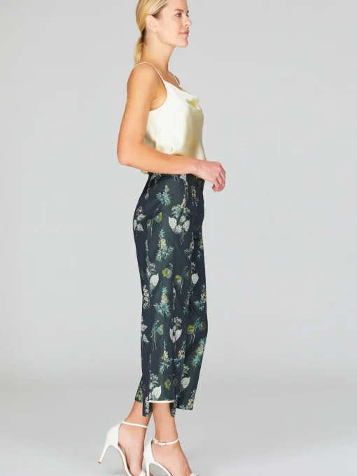 Watercolor Botanic Straight Pant With Step Hem