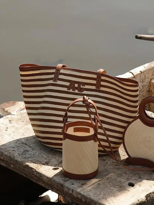 Zenu Handbag in Leather and Cana Flecha